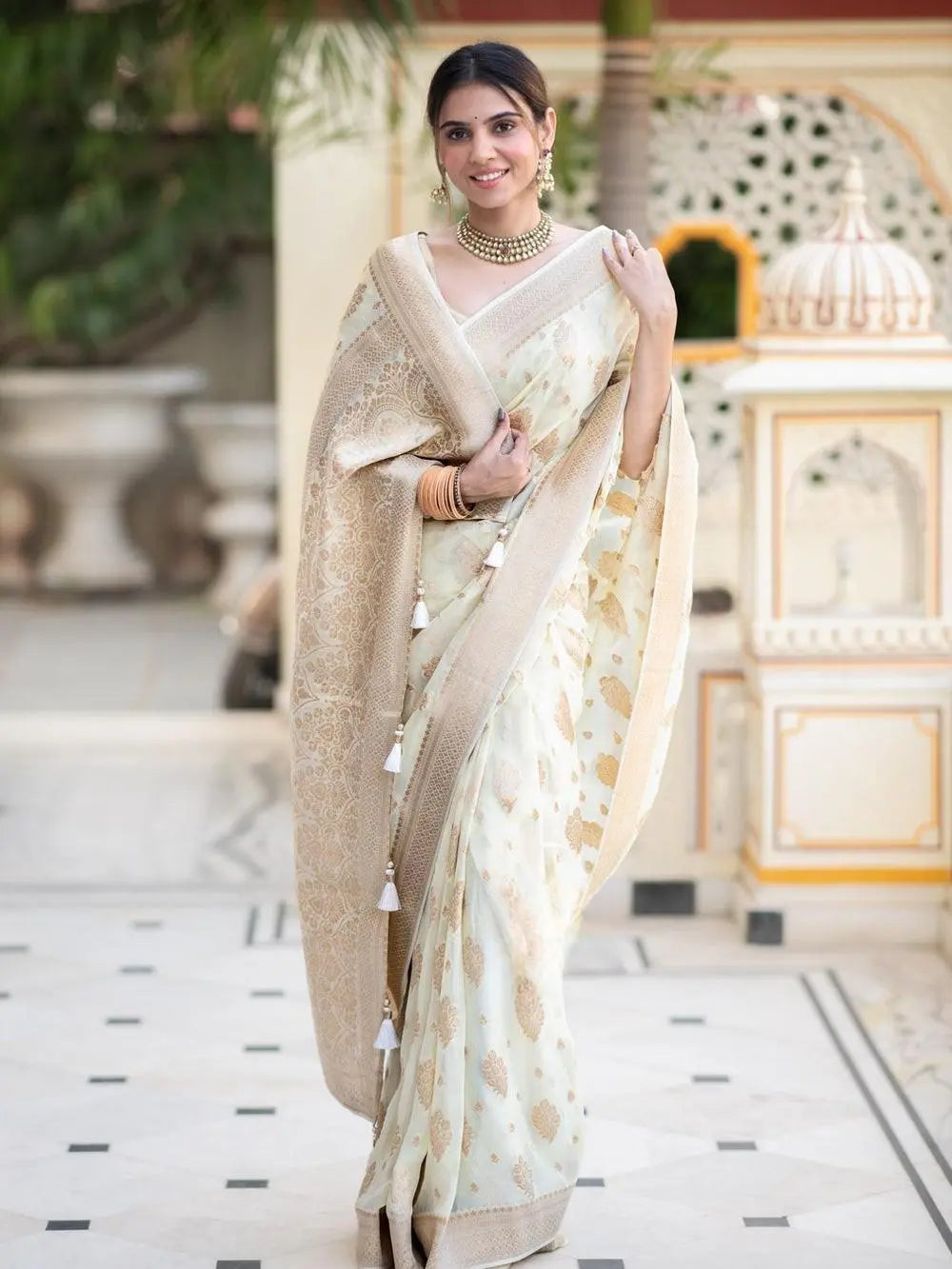 MoonPalav Elegant Ivory Banarasi White Georgette Saree Moonpalav