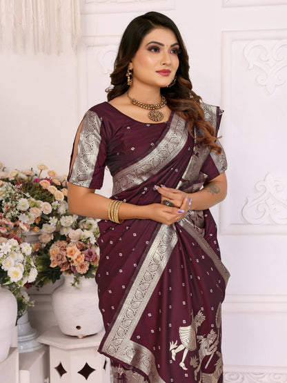 MoonPalav Traditional Indian Saree with Intricate Zari Design Moonpalav