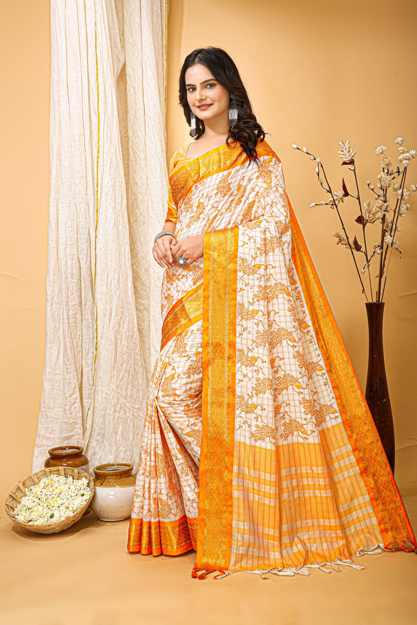 MoonPalav Elegant Yellow Dola Silk Saree Moonpalav