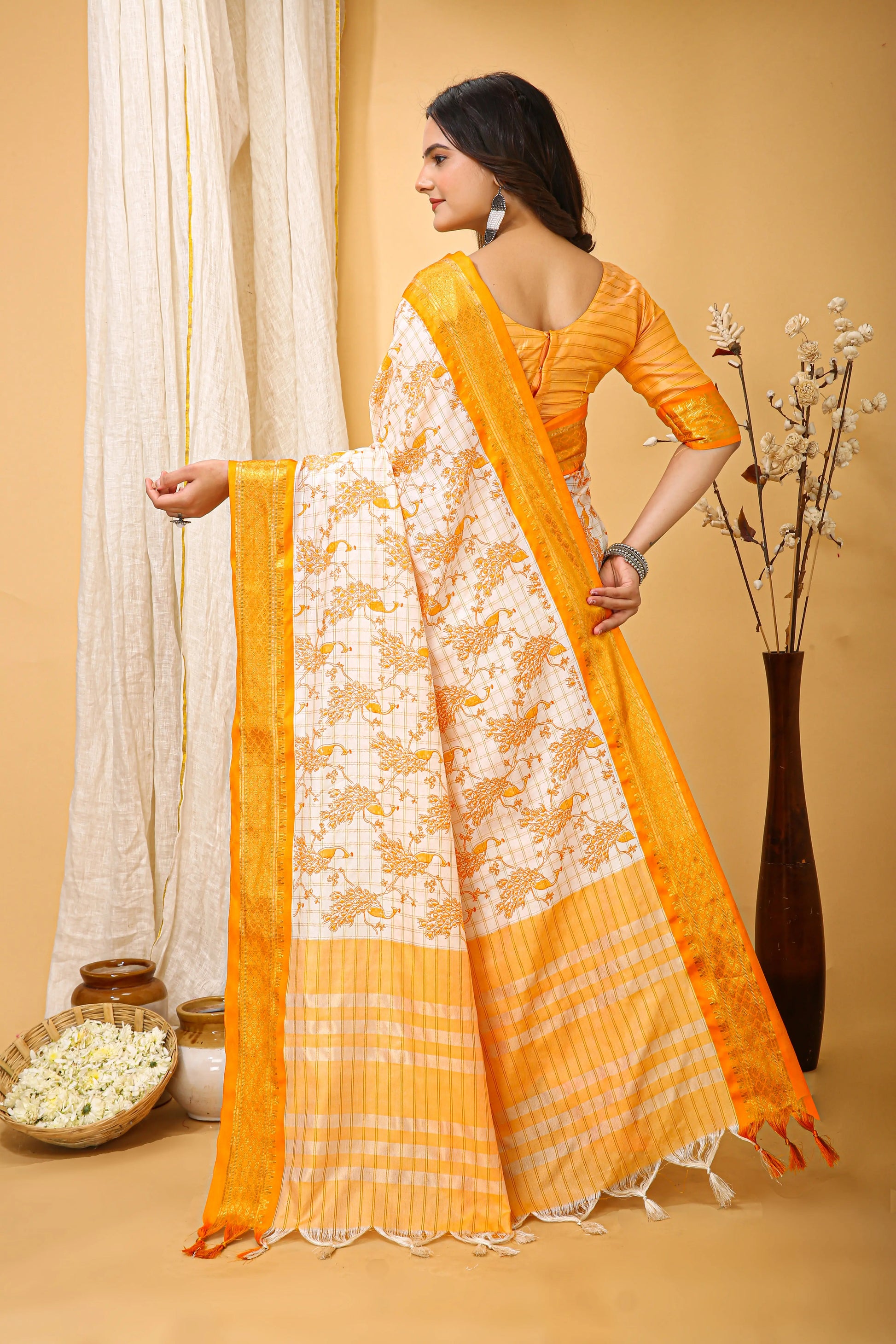 MoonPalav Elegant Yellow Dola Silk Saree Moonpalav