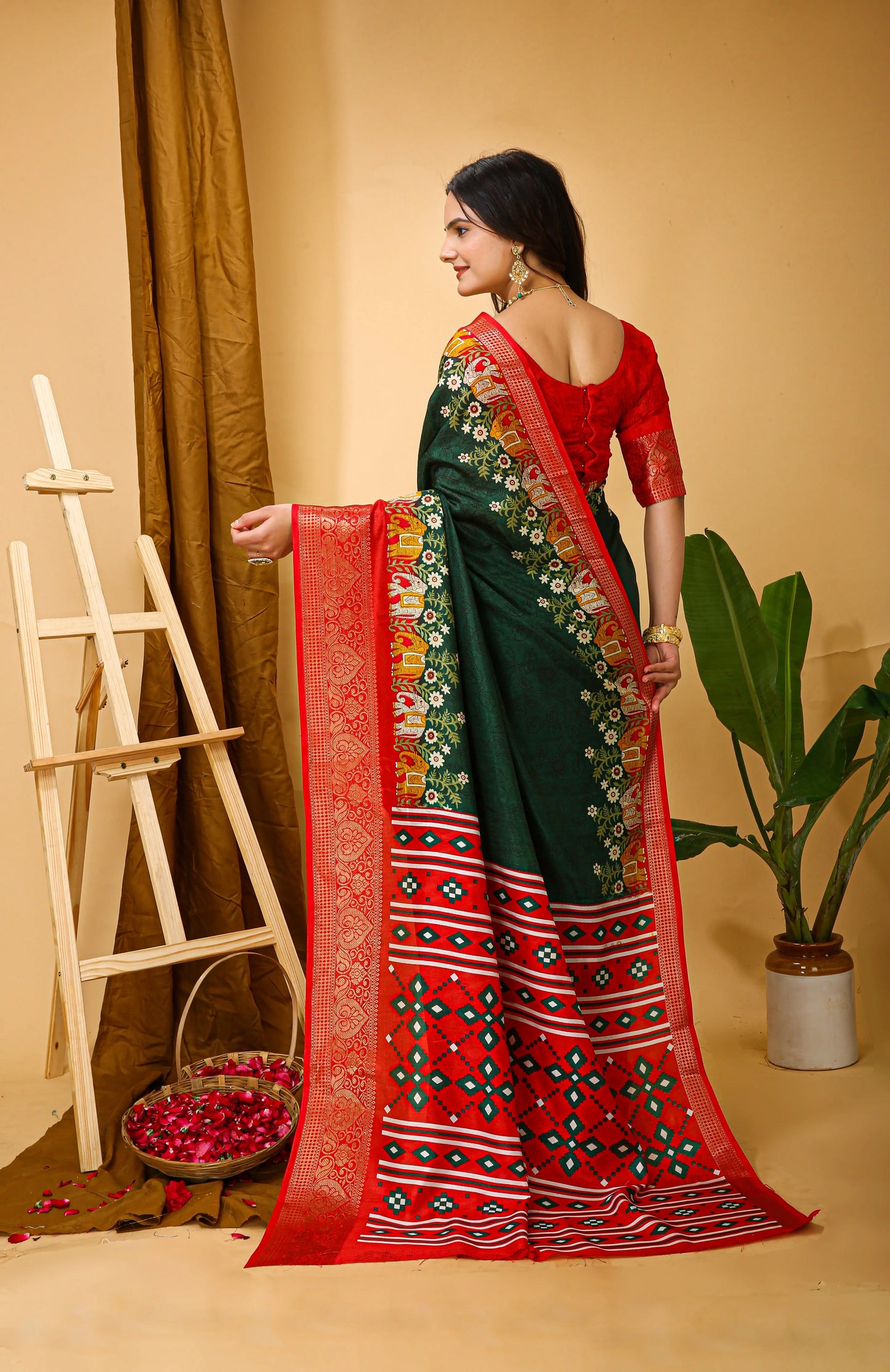 MoonPalav Emerald Dola Silk Saree Moonpalav