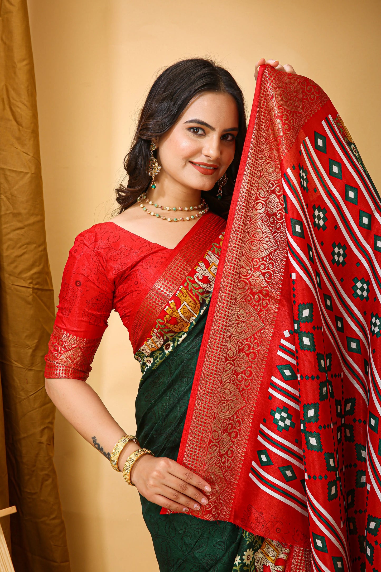 MoonPalav Emerald Dola Silk Saree Moonpalav