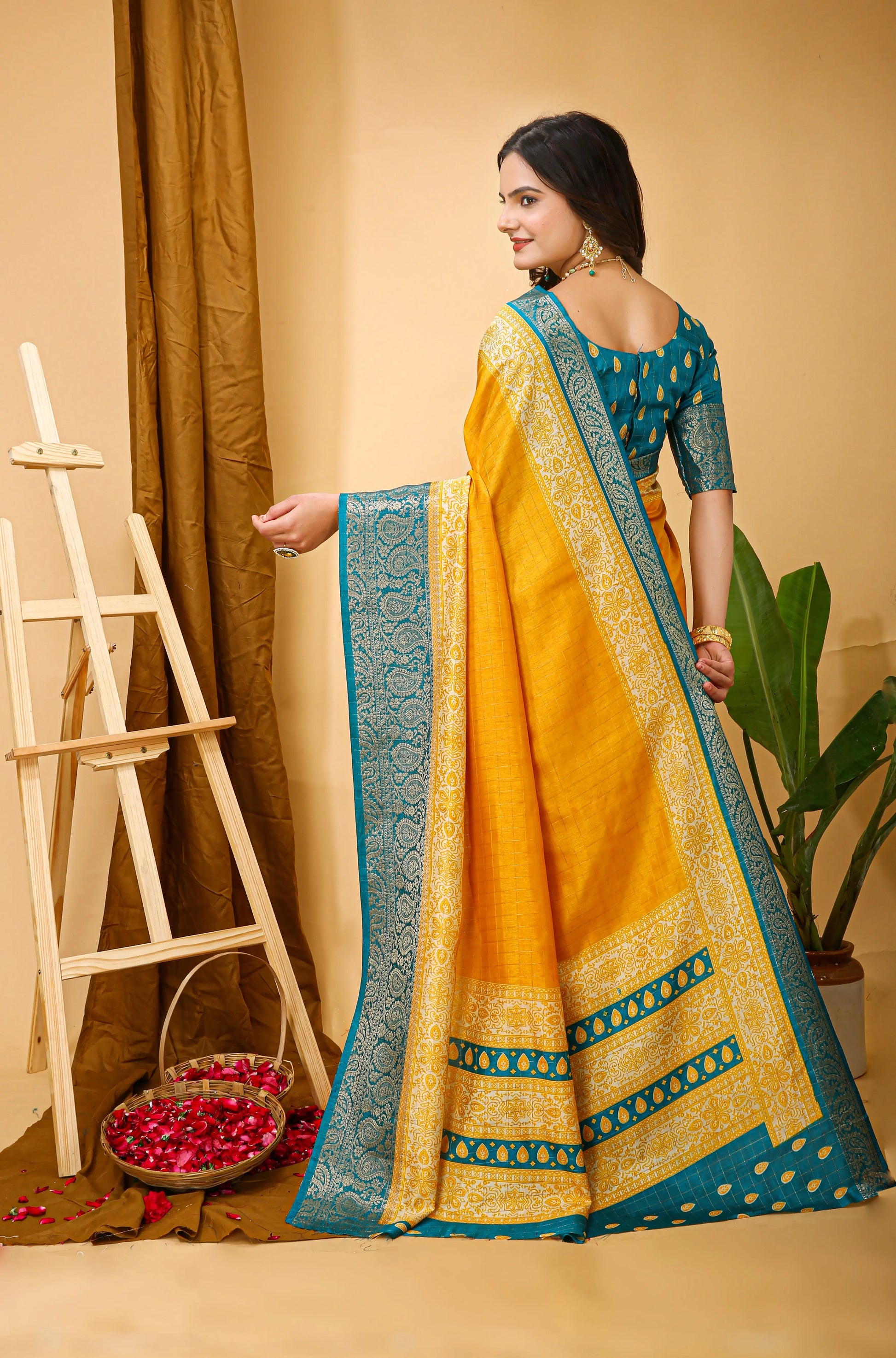 MoonPalav Vibrant Yellow Kanjivaram Silk Saree Moonpalav
