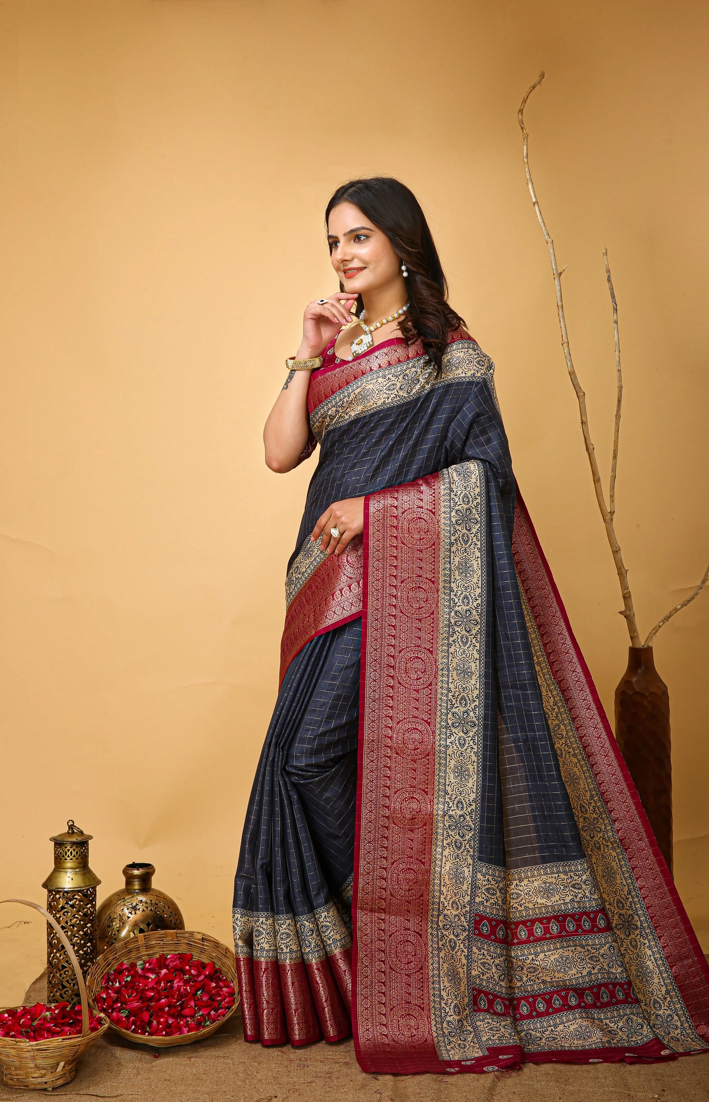 MoonPalav Royal Weave Banarasi Saree Moonpalav