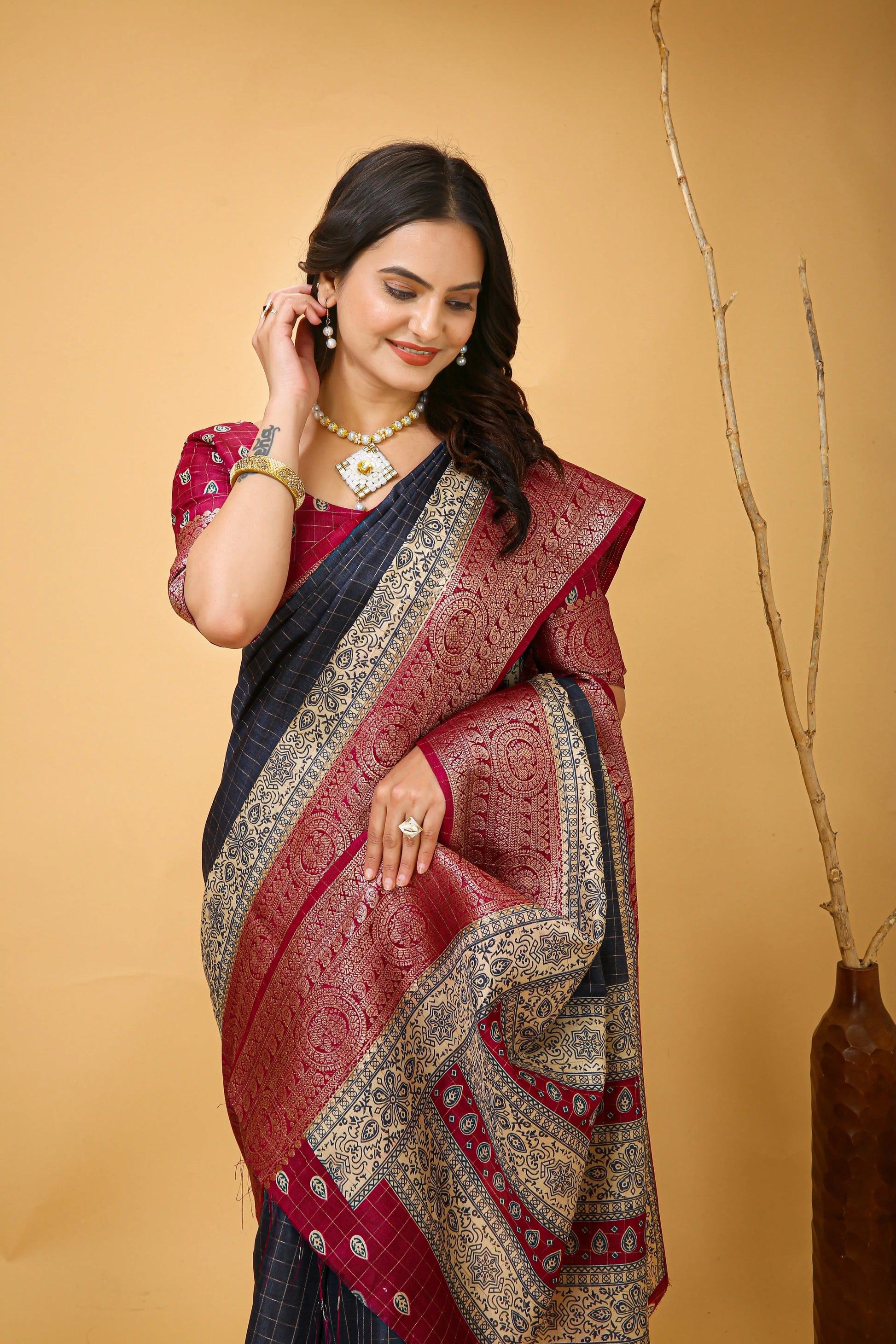 MoonPalav Royal Weave Banarasi Saree Moonpalav