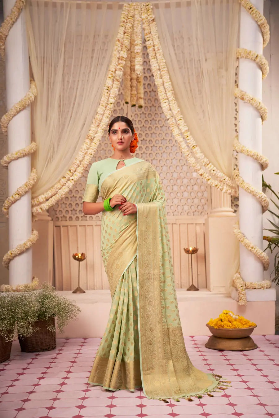 MoonPalav Elegant Mint Green Banarasi Silk Saree Moonpalav