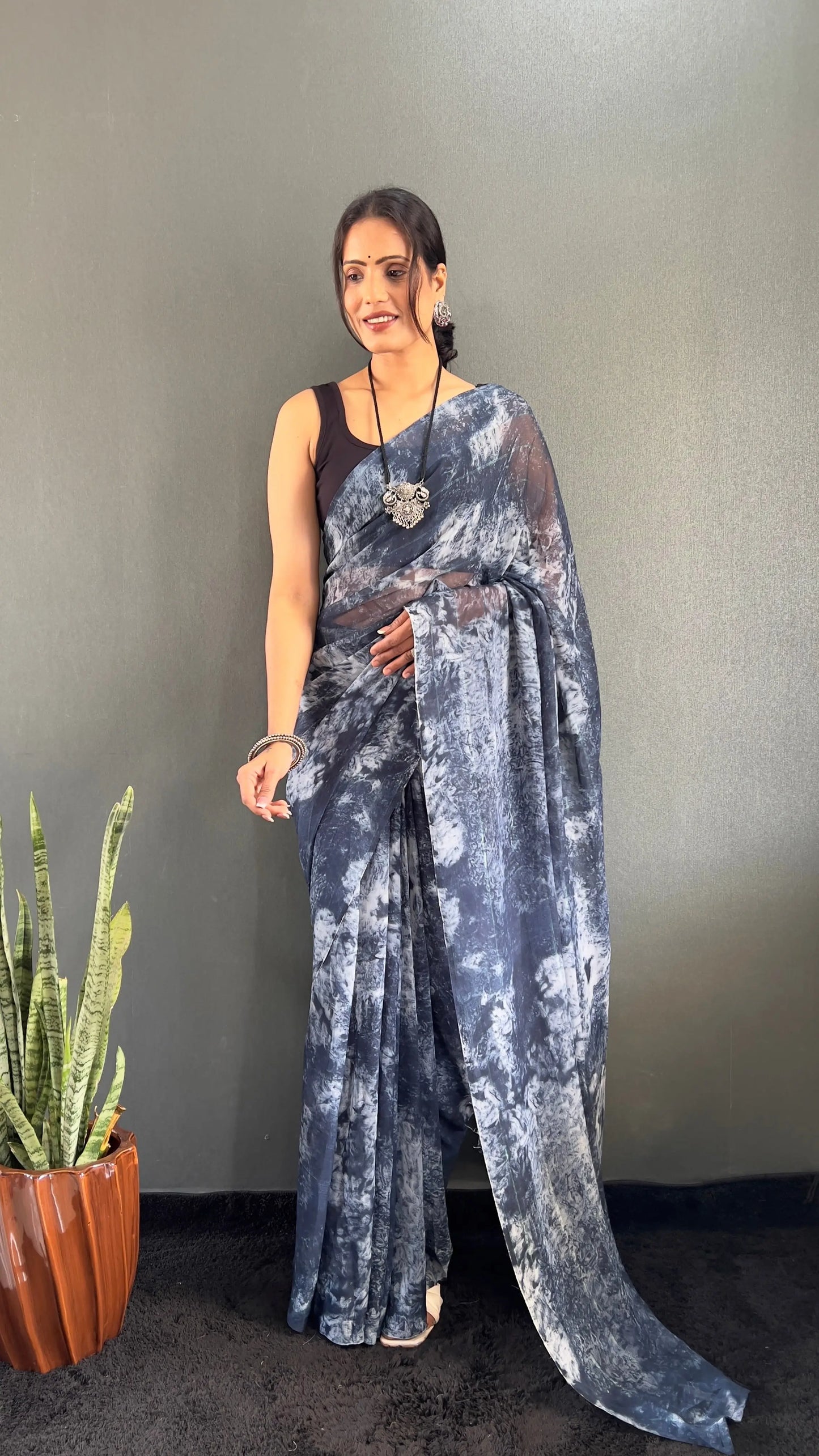 MoonPalav Ready To Wear Saree With Unstiched Blouse Moonpalav