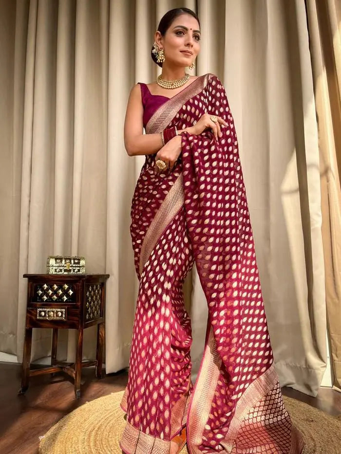 MoonPalav Elegant Maroon Banarasi Silk Saree Moonpalav